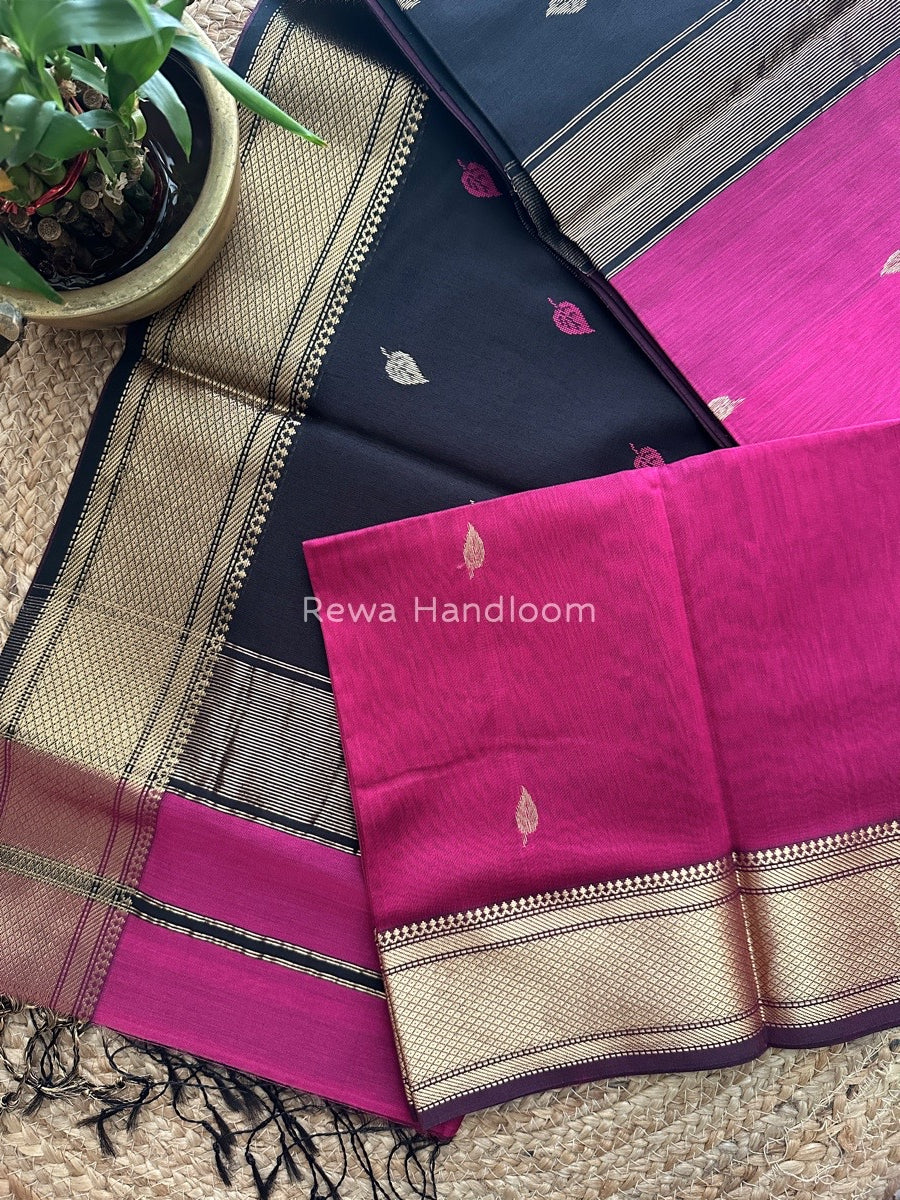 Maheshwari Magenta Zari Butti Saree-SW010