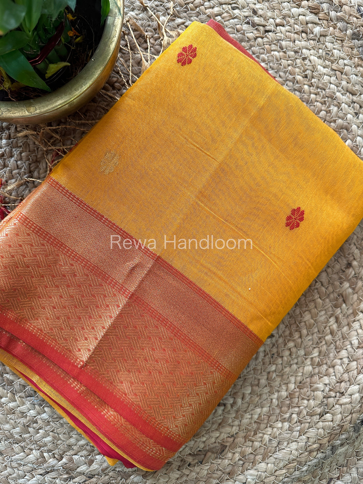 Maheshwari Tissue Silk Saree