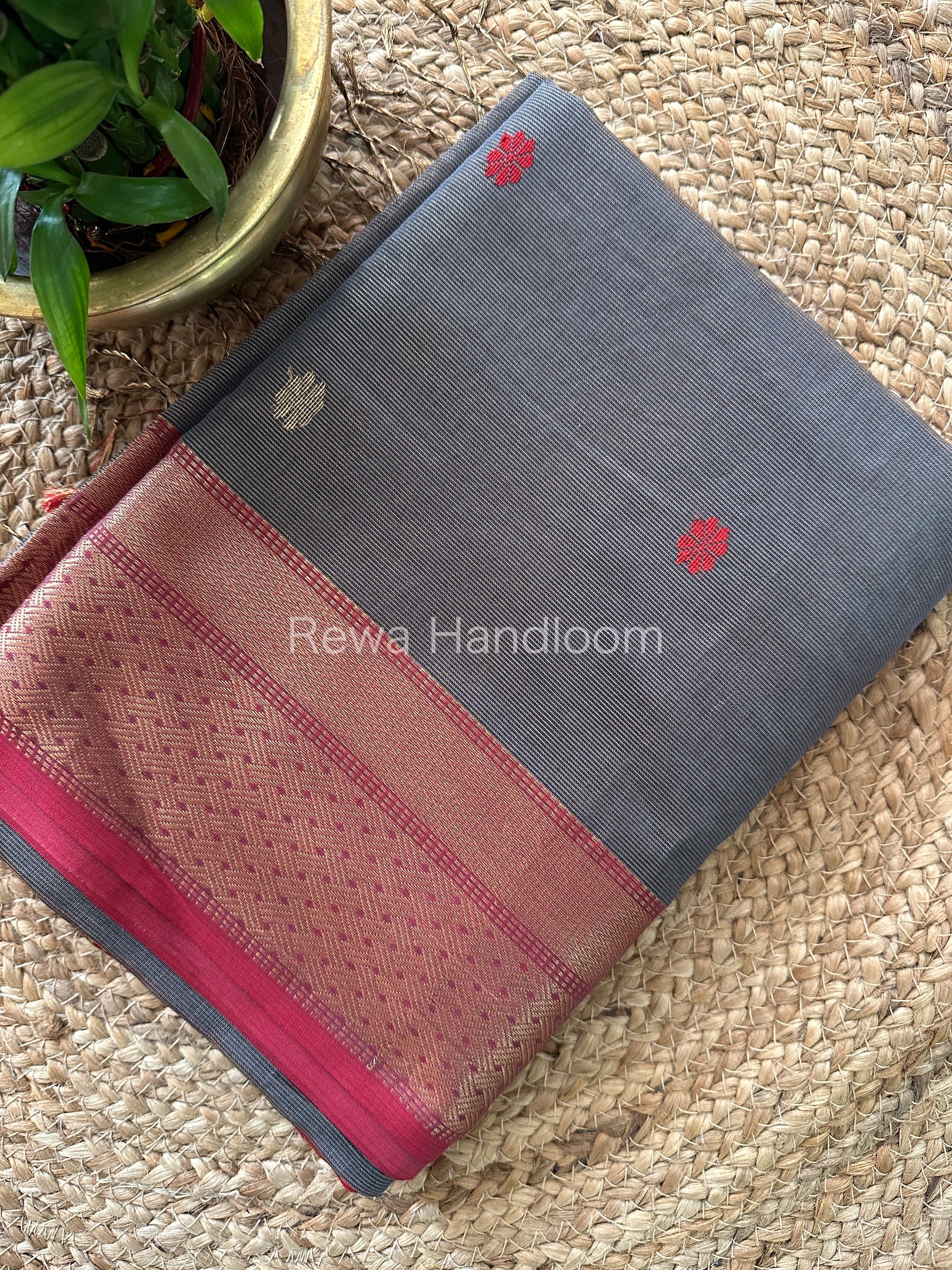 Maheshwari Tissue Silk Saree