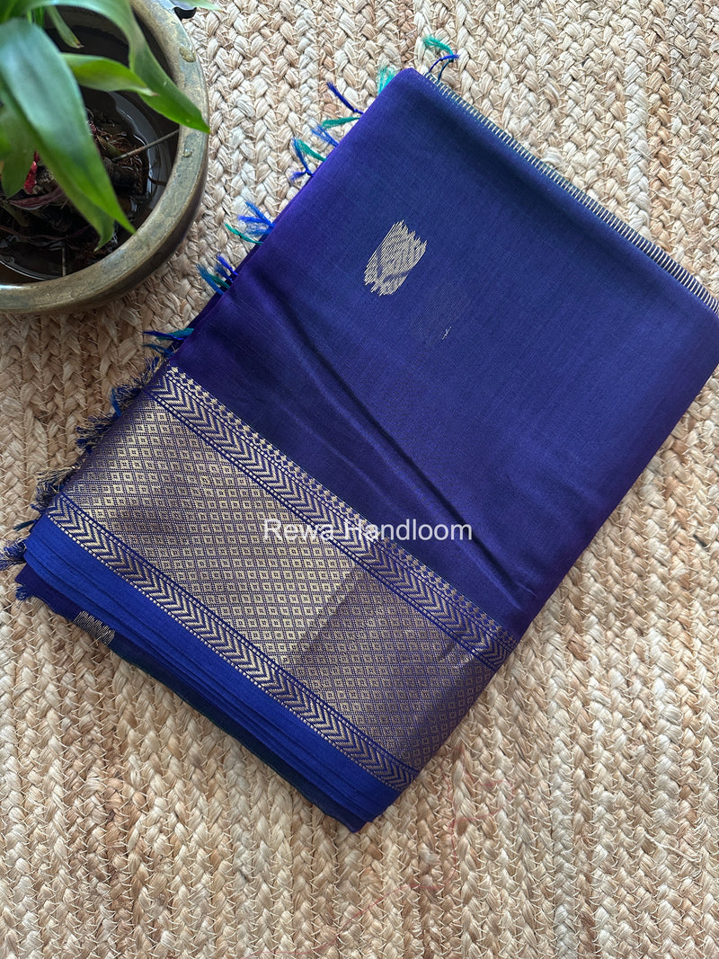 Maheshwari Purple Lotus Shaded Butta Saree SLB034