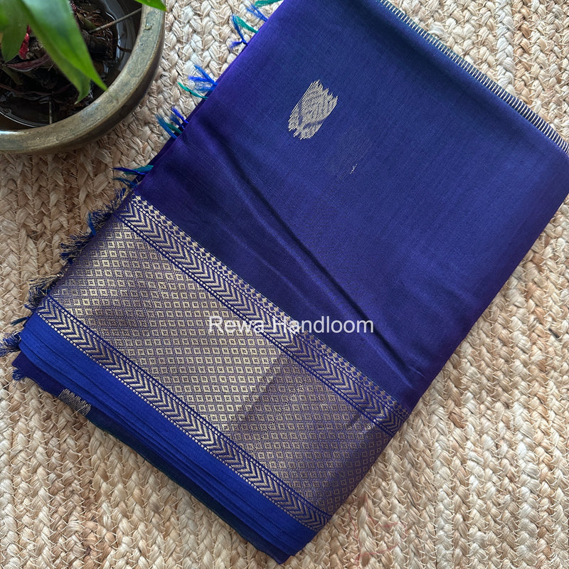 Maheshwari Purple Lotus Shaded Butta Saree SLB034