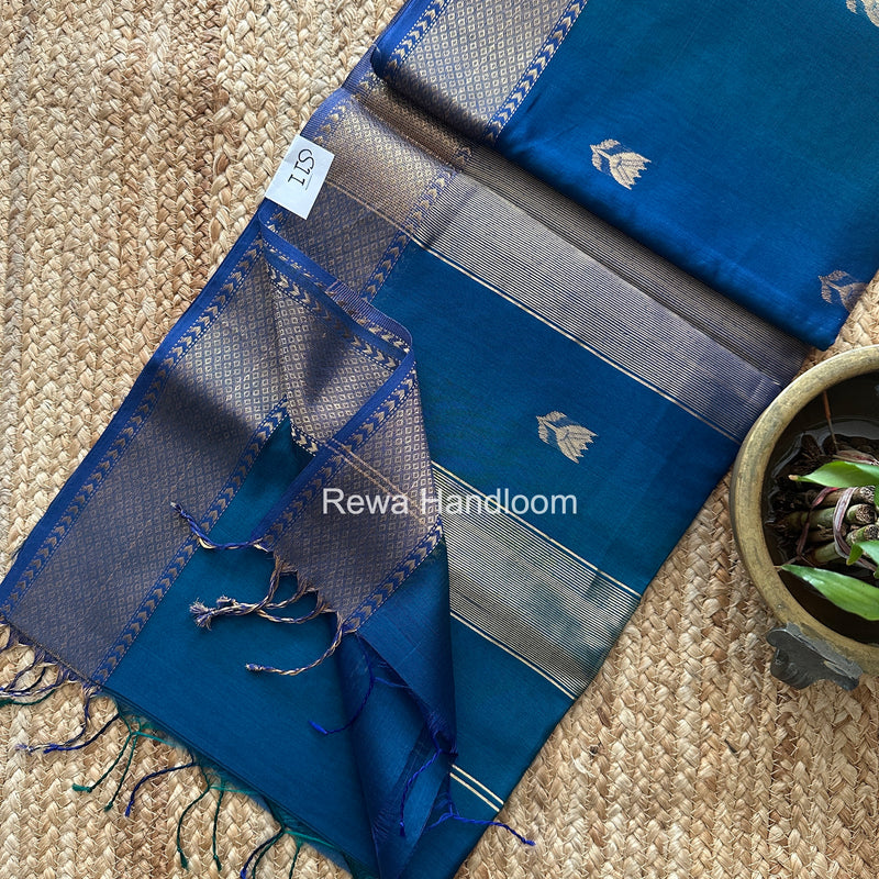 Maheshwari Lotus Shaded Butta Saree