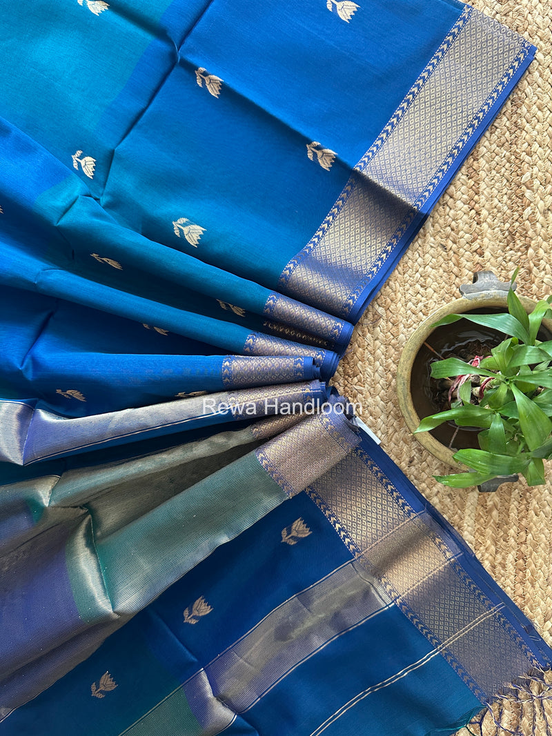 Maheshwari Blue Lotus Shaded Butta Saree SLB043