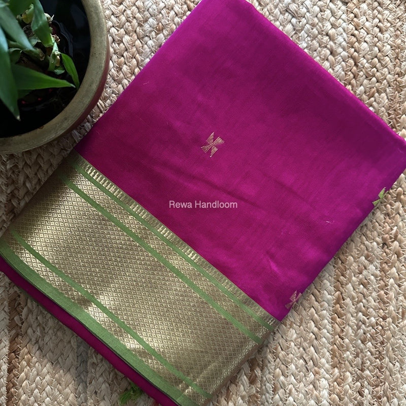 Maheshwari Magenta Zari Butti Saree SW055