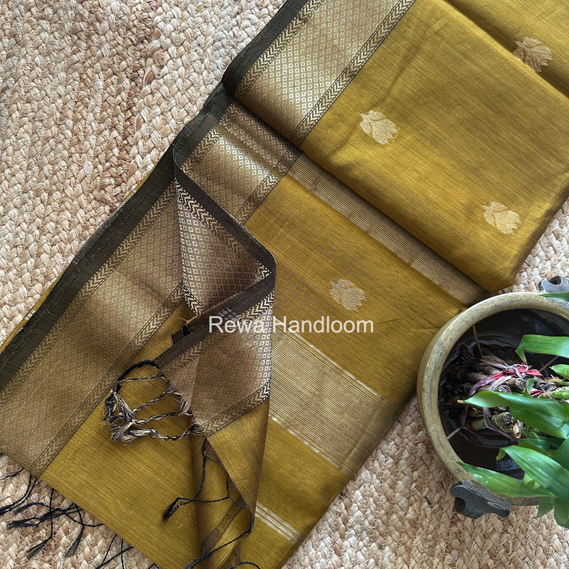 Maheshwari Lotus Butta Saree