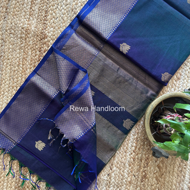 Maheshwari Lotus Shaded Butta Saree