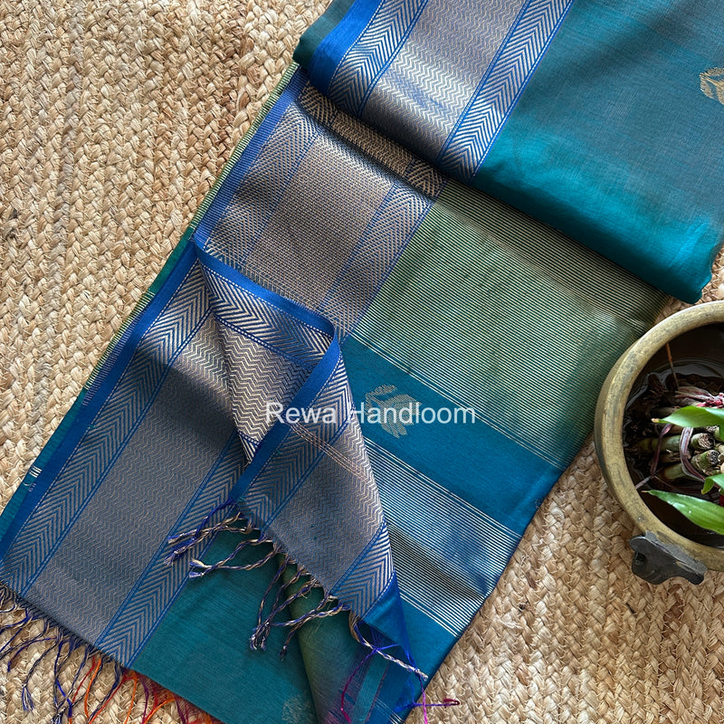 Maheshwari Lotus Shaded Butta Saree
