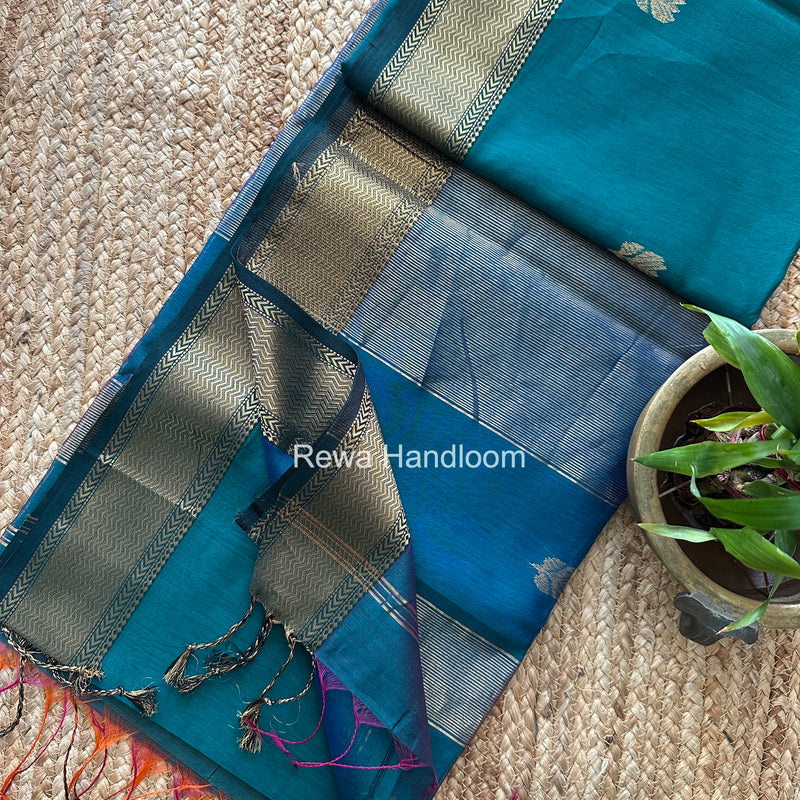Maheshwari Lotus Shaded Butta Saree