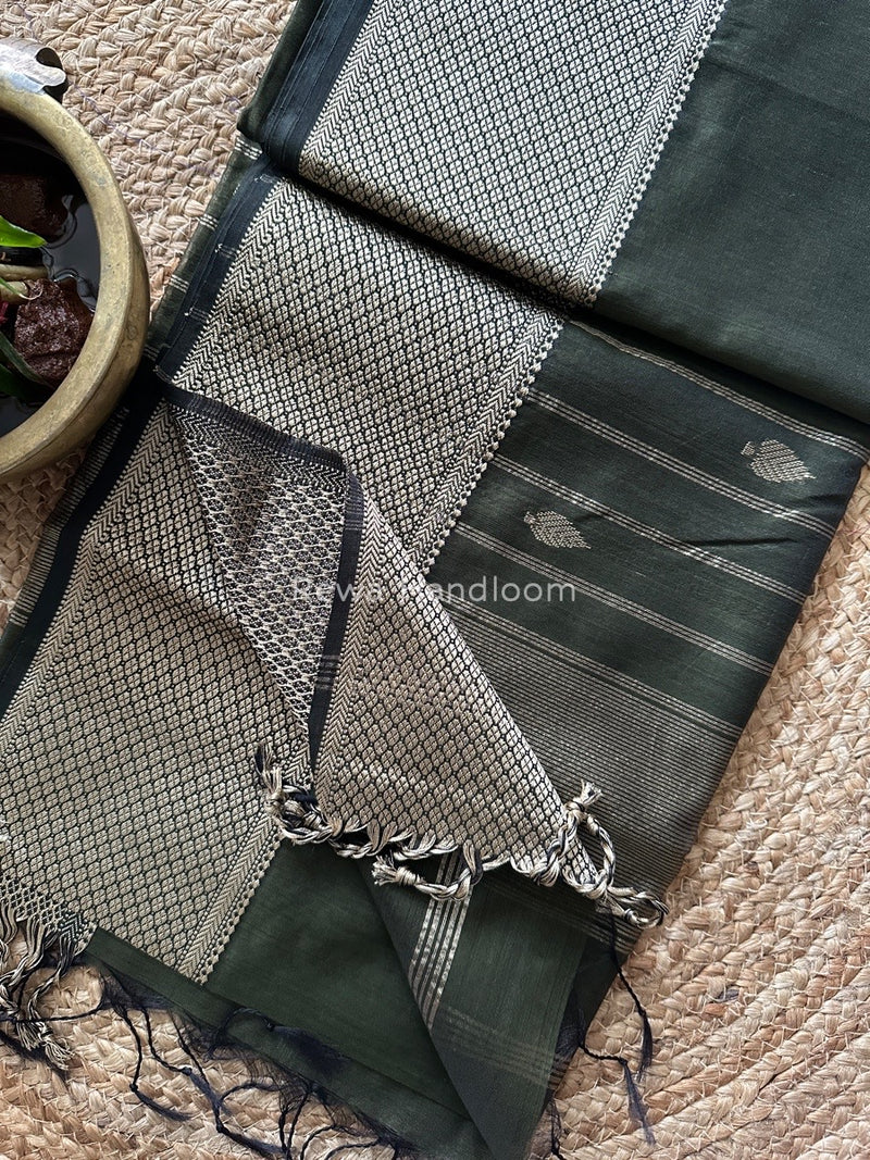 Maheshwari Resham Thread Butti Saree