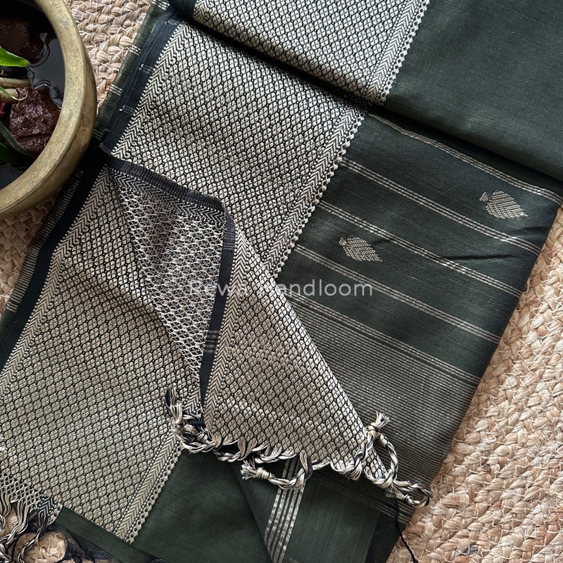 Maheshwari Resham Thread Butti Saree