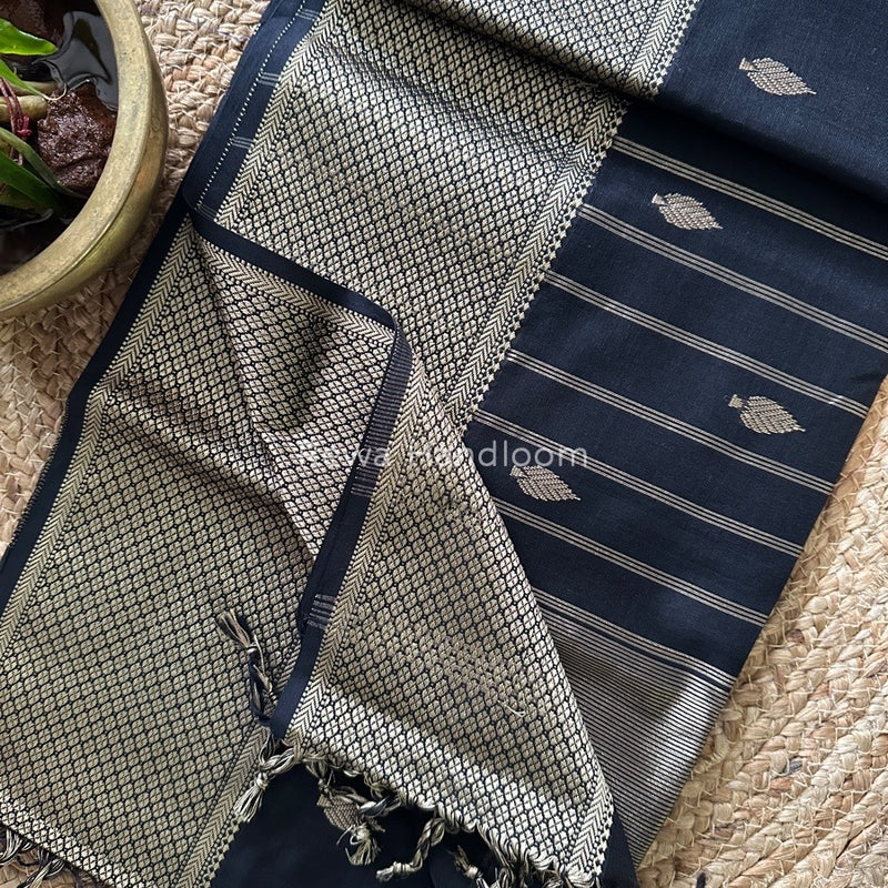 Maheshwari Resham Thread Butti Saree
