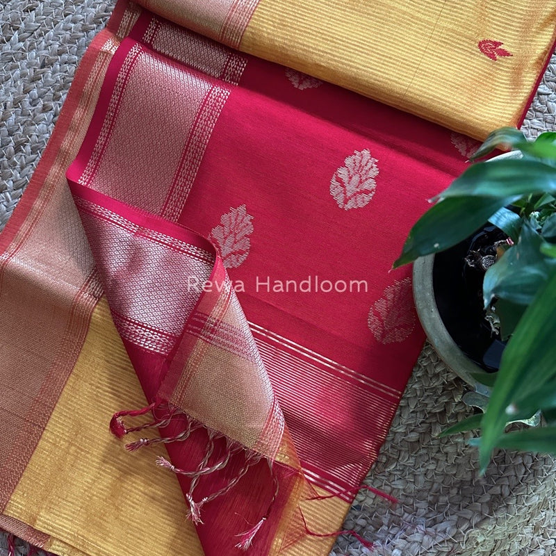 Maheshwari Butta Pallu Silk Saree