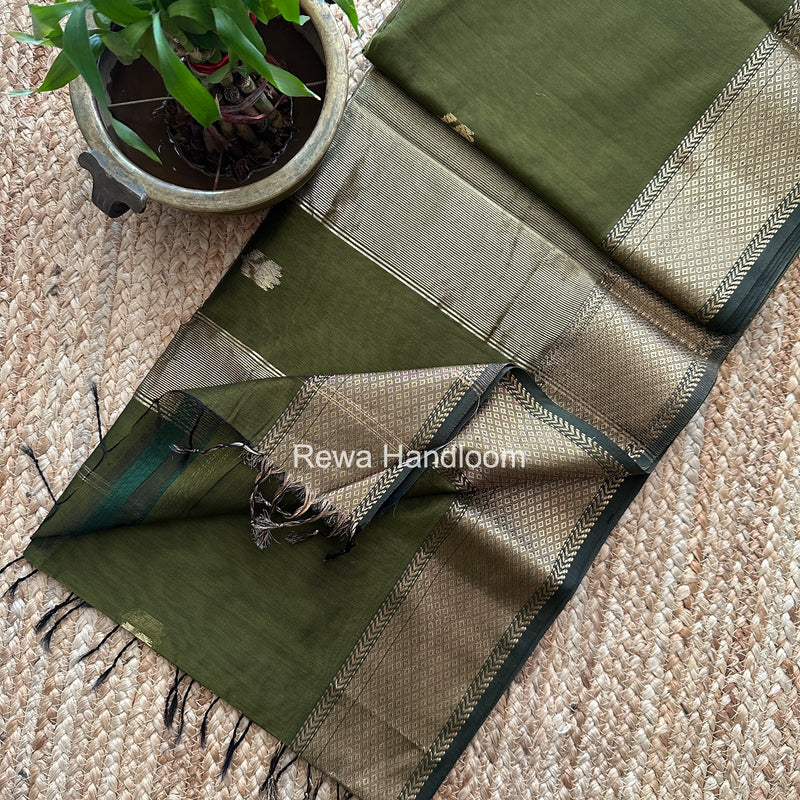 Maheshwari Lotus Butta Saree