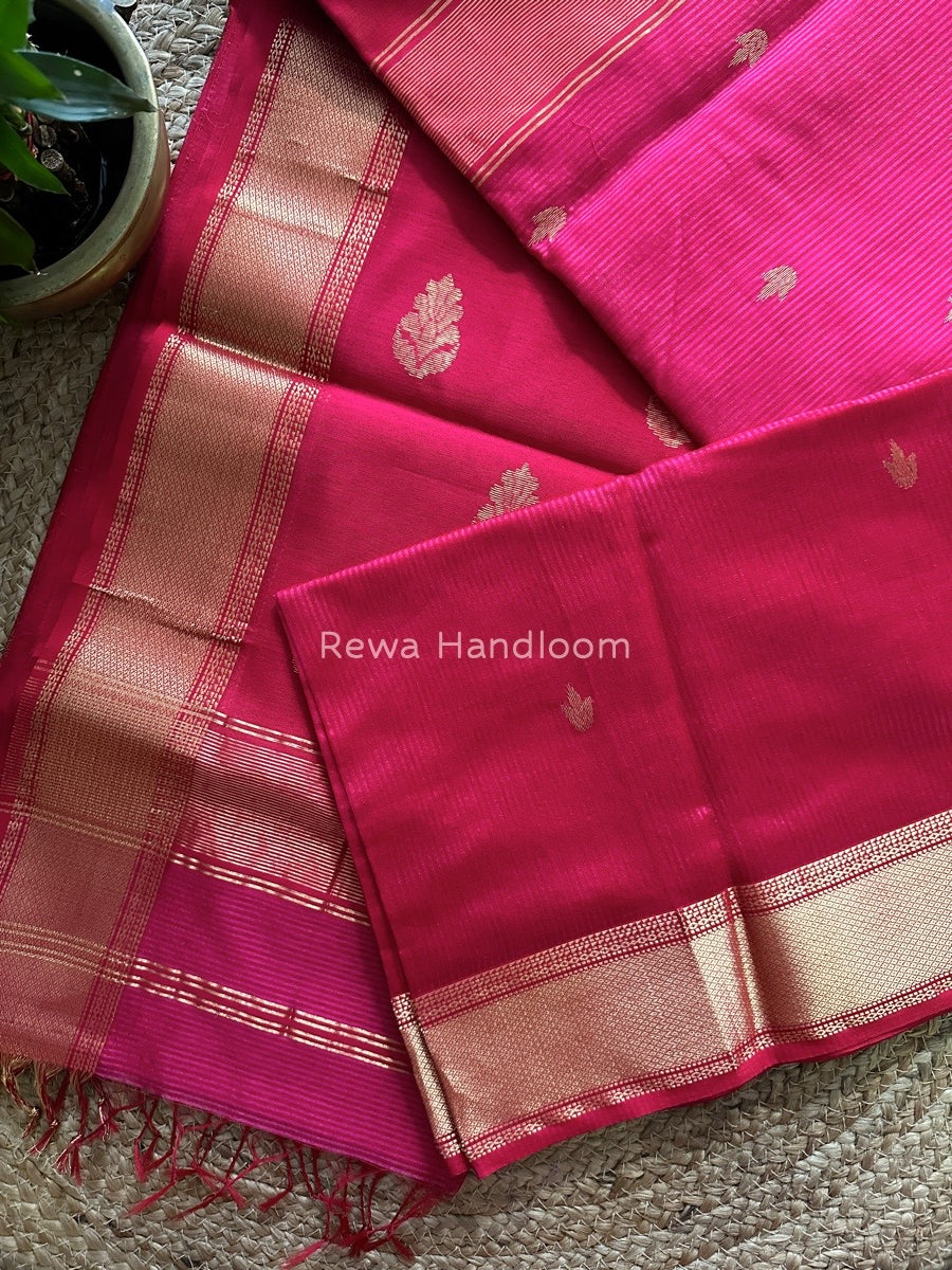 Maheshwari Butta Pallu Silk Rani Pink Saree ZM02