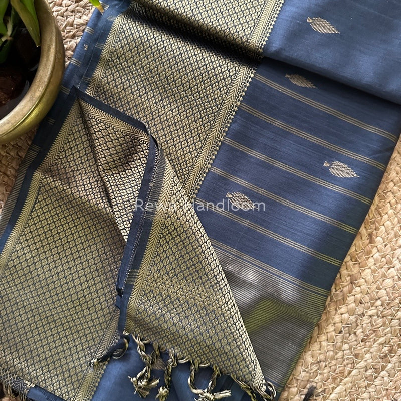 Maheshwari Resham Thread Butti Saree