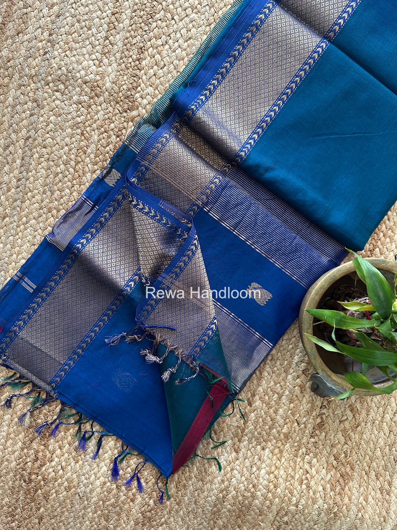 Maheshwari Lotus Shaded Butta Saree