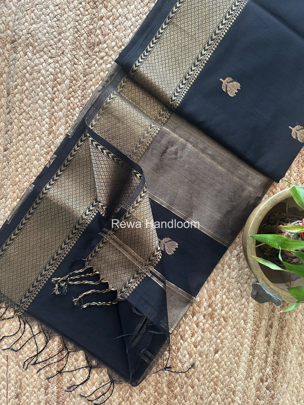 Maheshwari Lotus Butta Saree