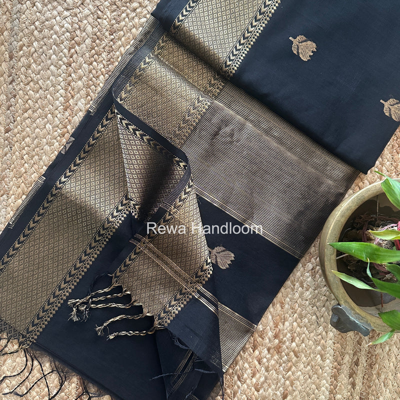 Maheshwari Lotus Butta Saree