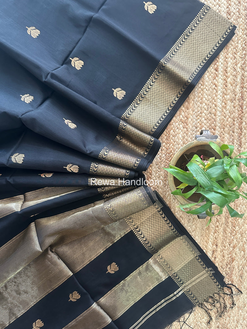 Maheshwari Black Lotus Butta Saree LLBS085