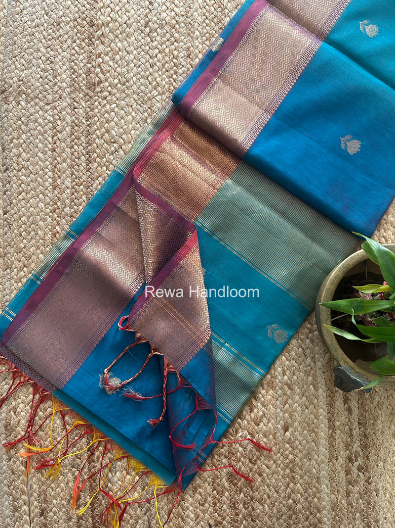 Maheshwari Lotus Shaded Butta Saree