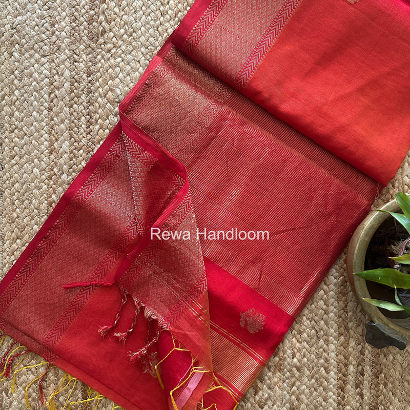 Maheshwari Lotus Shaded Butta Saree