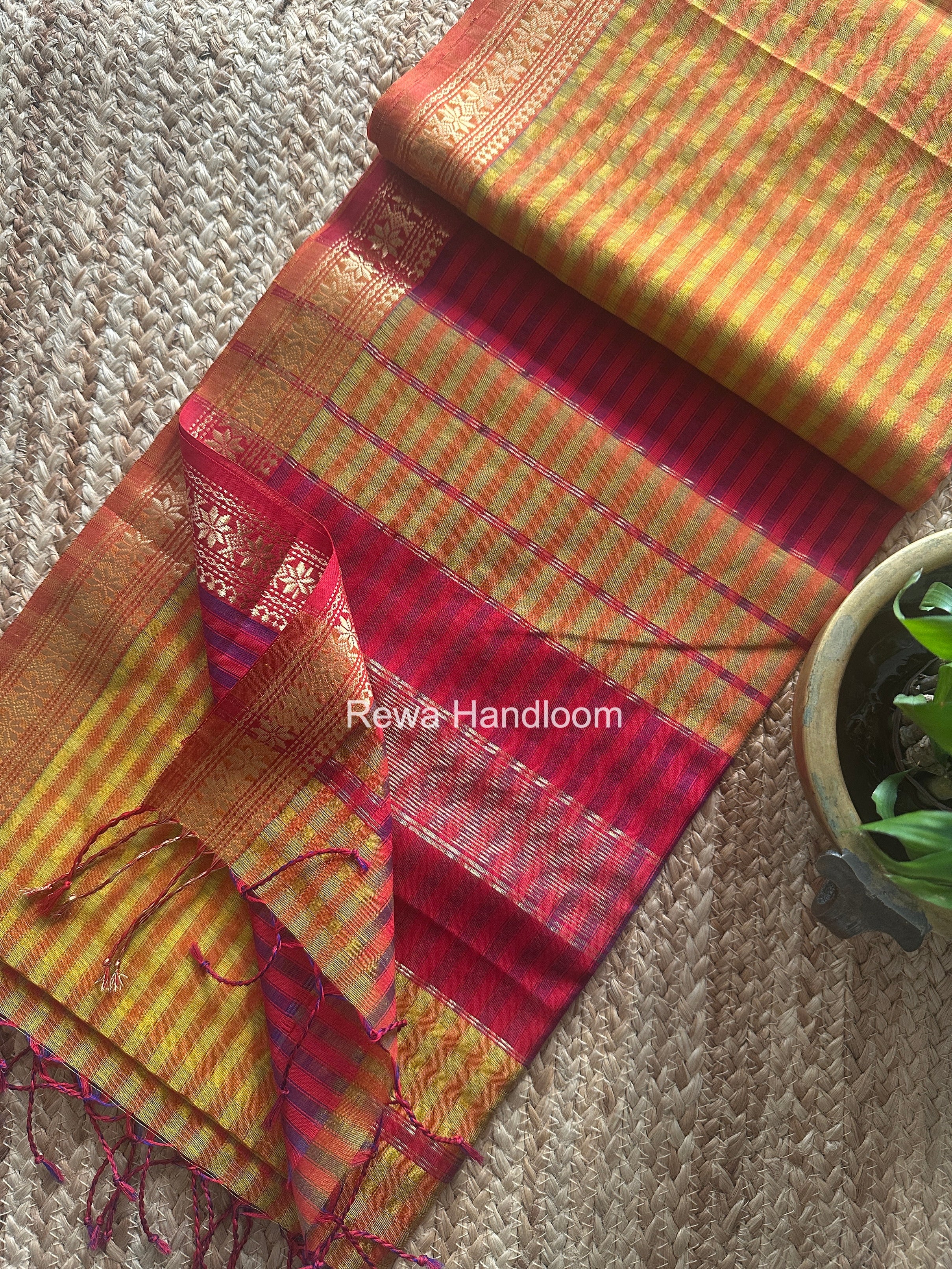 Maheshwari Yellow Garbha Reshami Silk Saree GS313 – Rewa Handloom