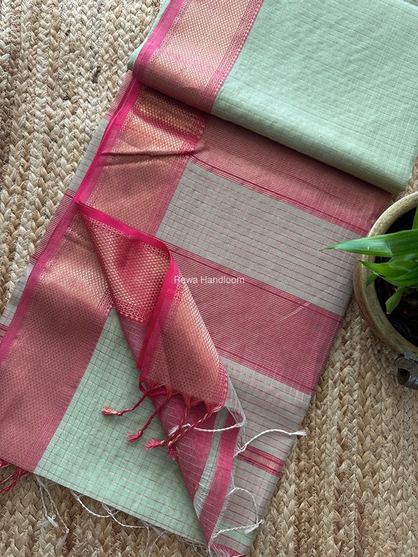 Maheshwari Zari Checks Saree