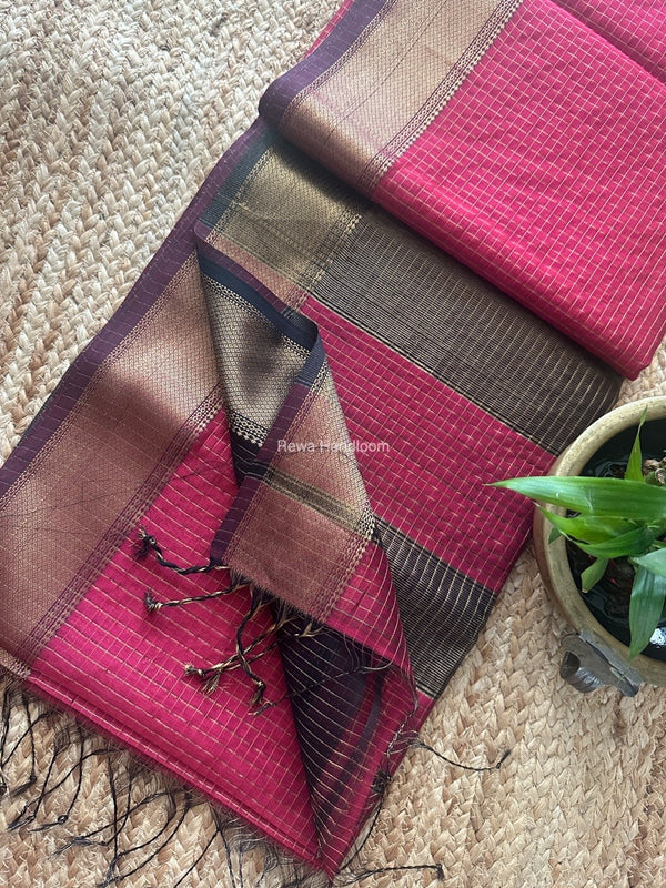 Maheshwari Zari Checks Saree