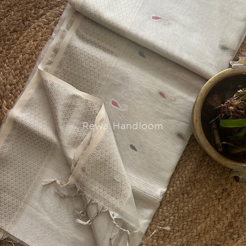 Maheshwari Silver Tissue Meena Butti Saree