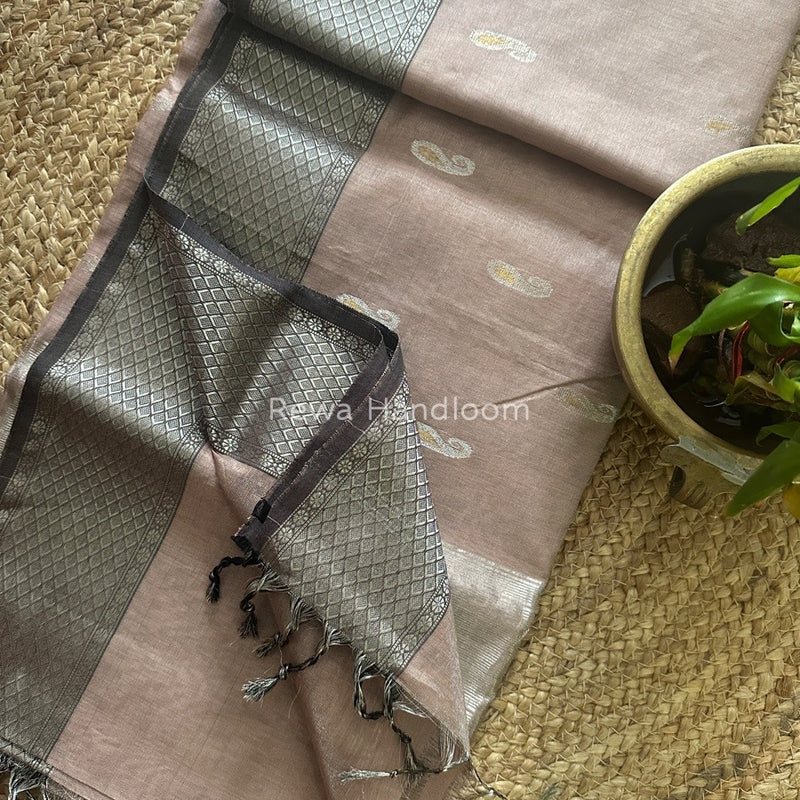 Maheshwari Silver Tissue Meena Butti Saree