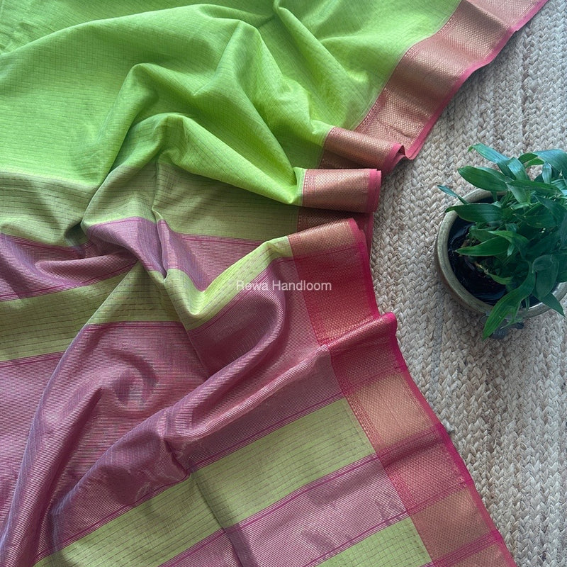 Maheshwari Light Parrot Green Zari Checks Saree ZCHX331