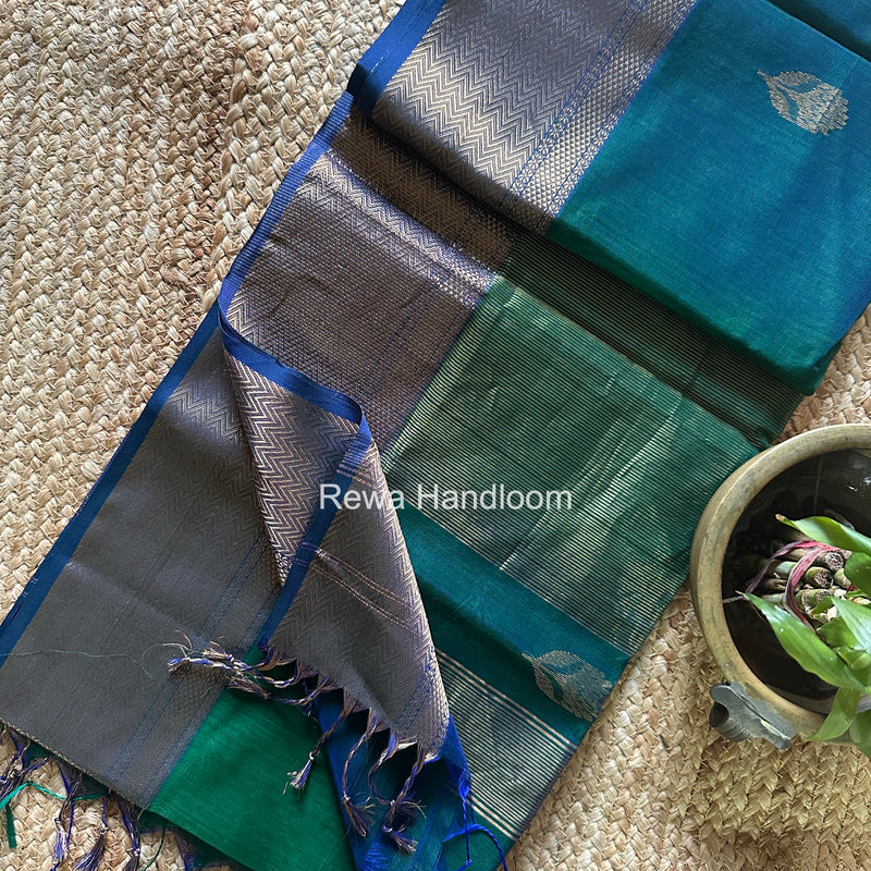 Maheshwari Lotus Butta Saree