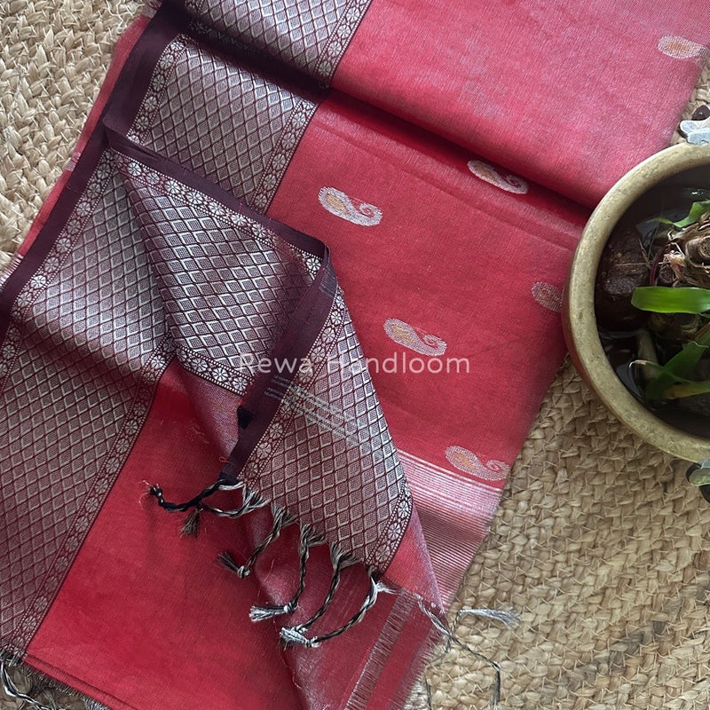 Maheshwari Silver Tissue Meena Butti Saree