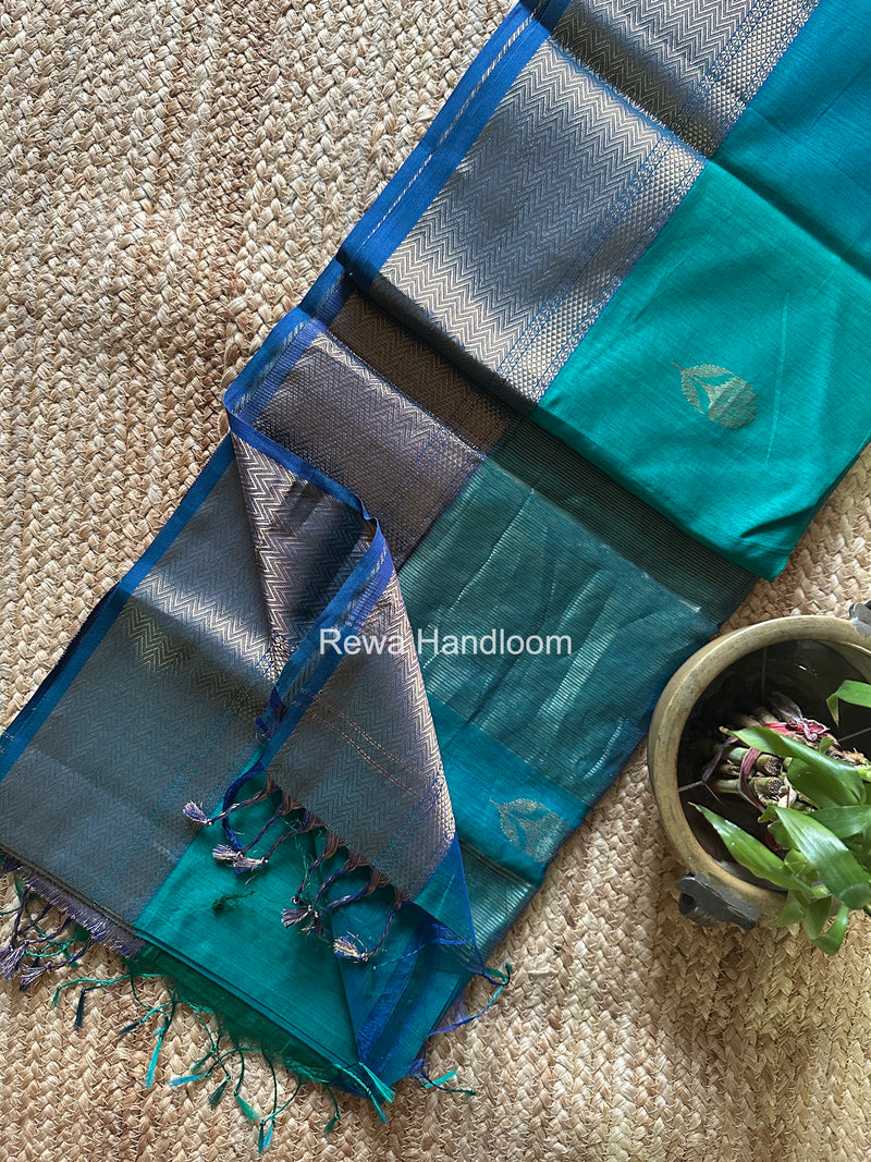 Maheshwari Lotus Butta Saree