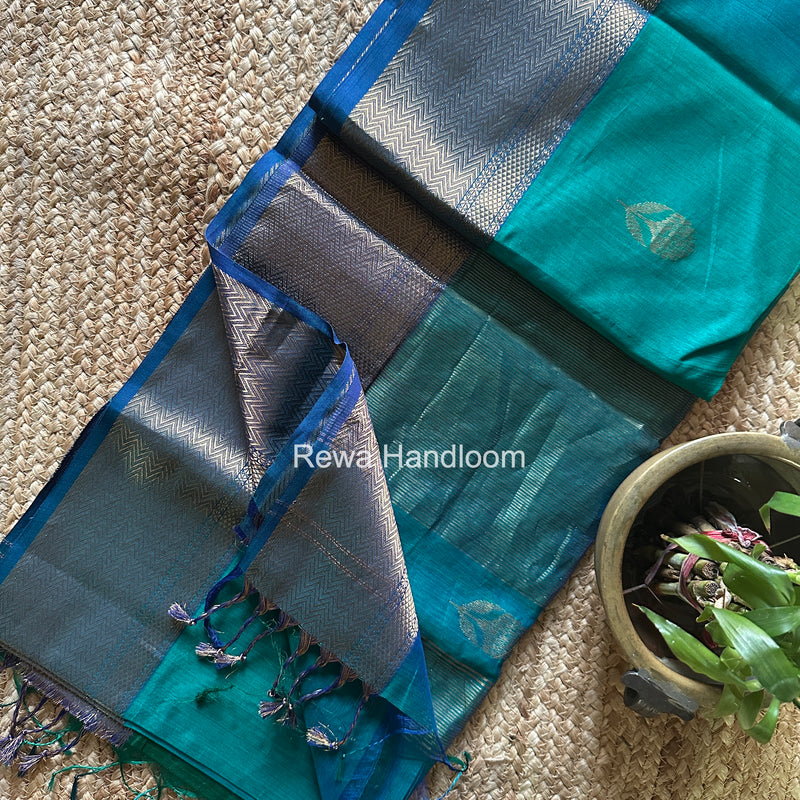 Maheshwari Lotus Butta Saree
