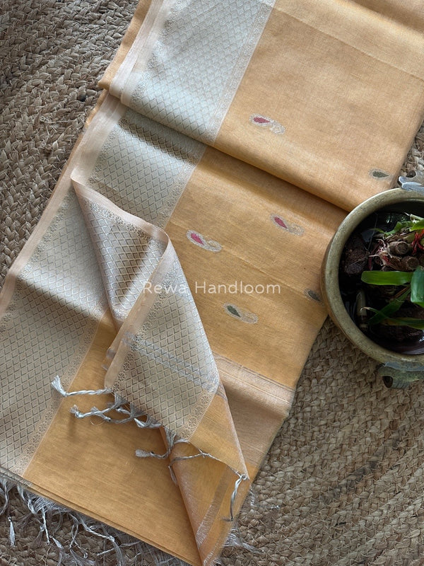 Maheshwari Silver Tissue Meena Butti Saree