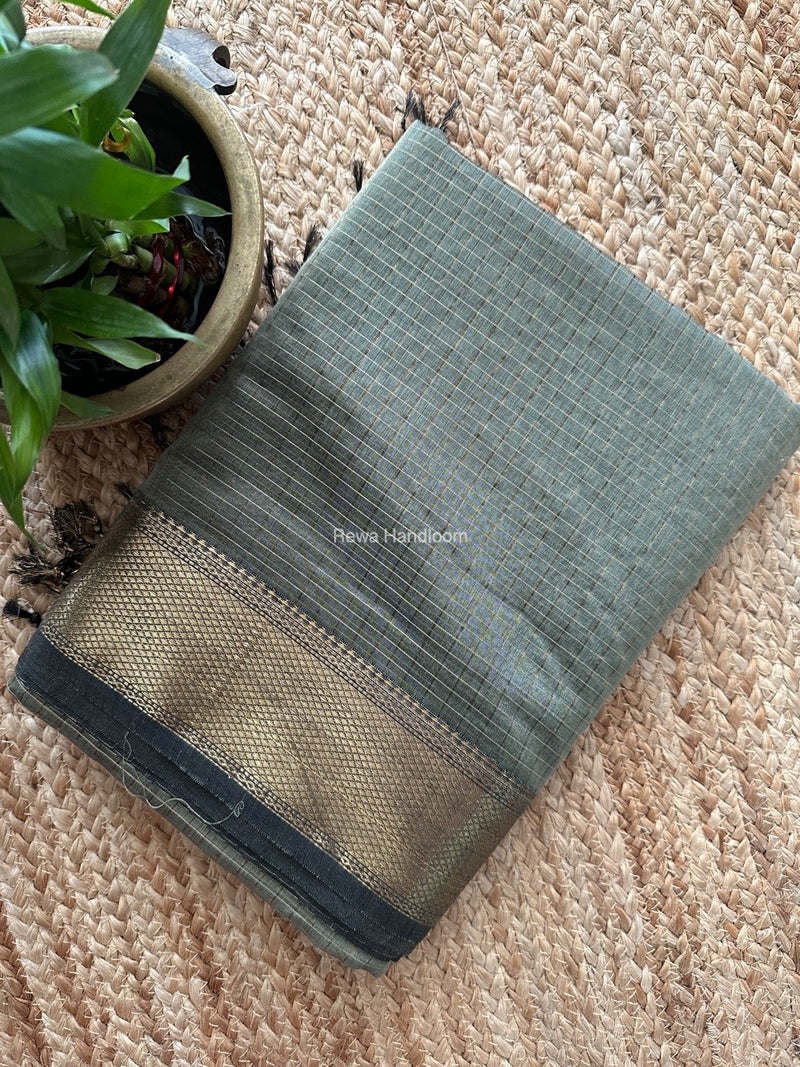 Maheshwari Grey Zari Checks Saree ZCHX338