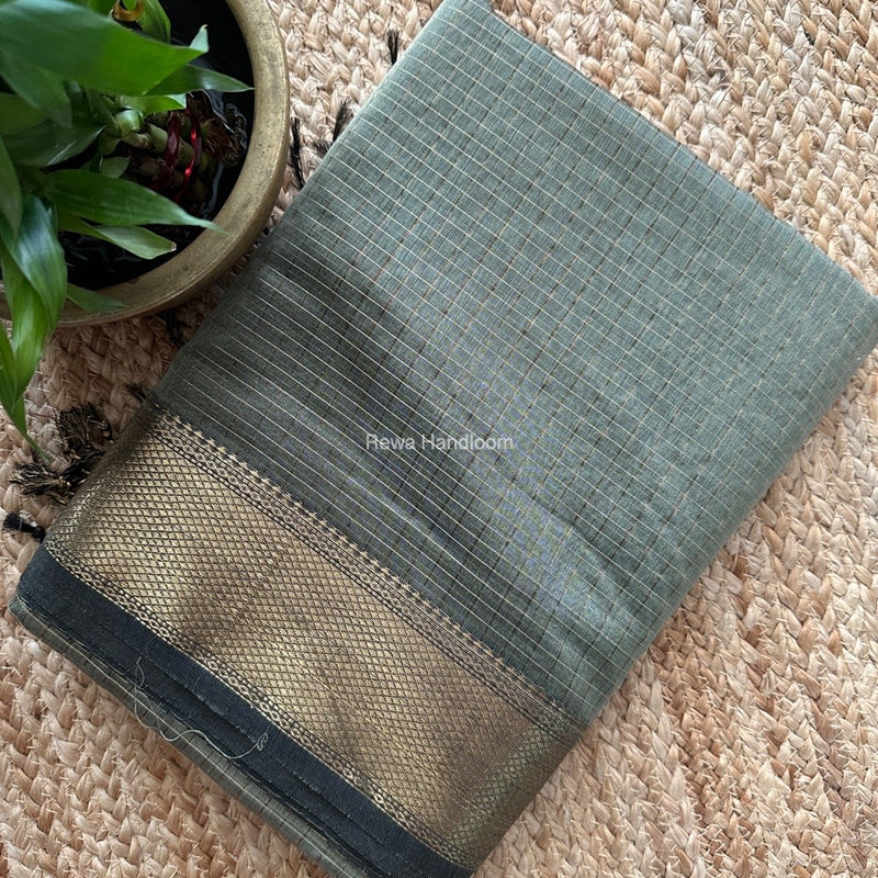 Maheshwari Grey Zari Checks Saree ZCHX338