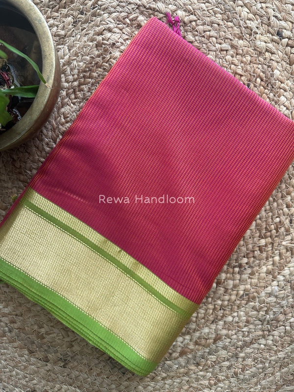 Exclusive Maheswari Self Checks Magenta Saree MCS054