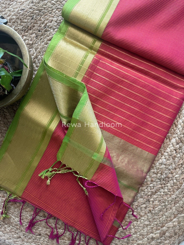 Exclusive Maheswari Self Checks Saree
