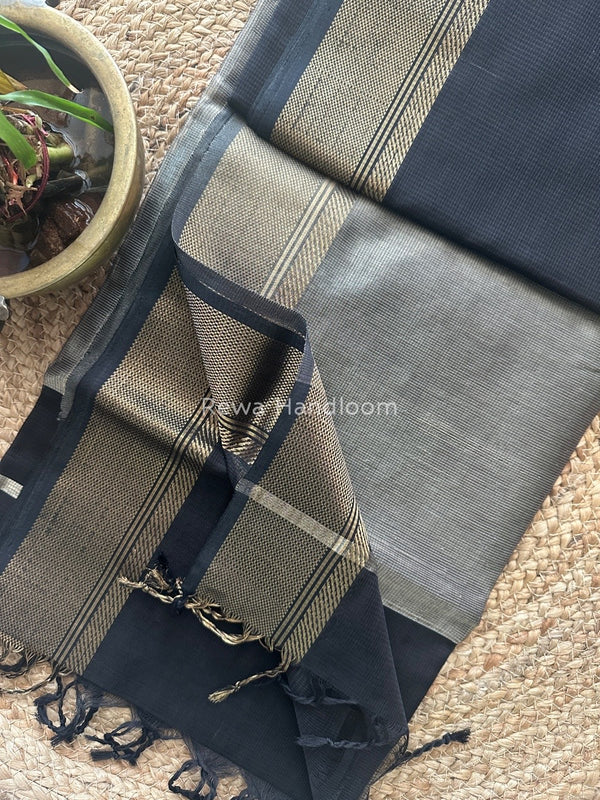 Exclusive Maheswari Self Checks Saree
