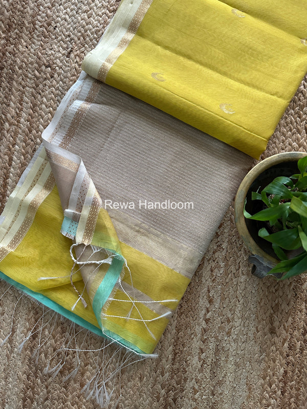 Zari Butti Maheshwari Saree