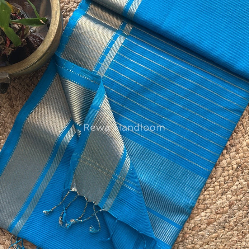 Exclusive Maheswari Self Checks Saree