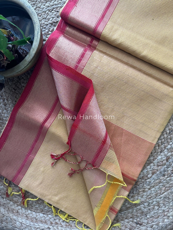 Exclusive Maheswari Self Checks Saree