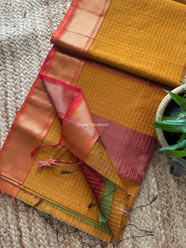 Maheshwari Zari Checks Saree 