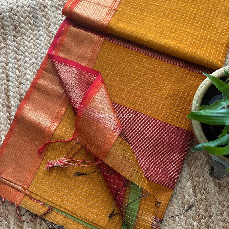 Maheshwari Zari Checks Saree 
