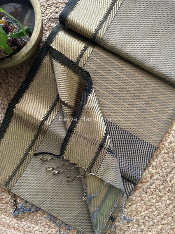 Exclusive Maheswari Self Checks Saree
