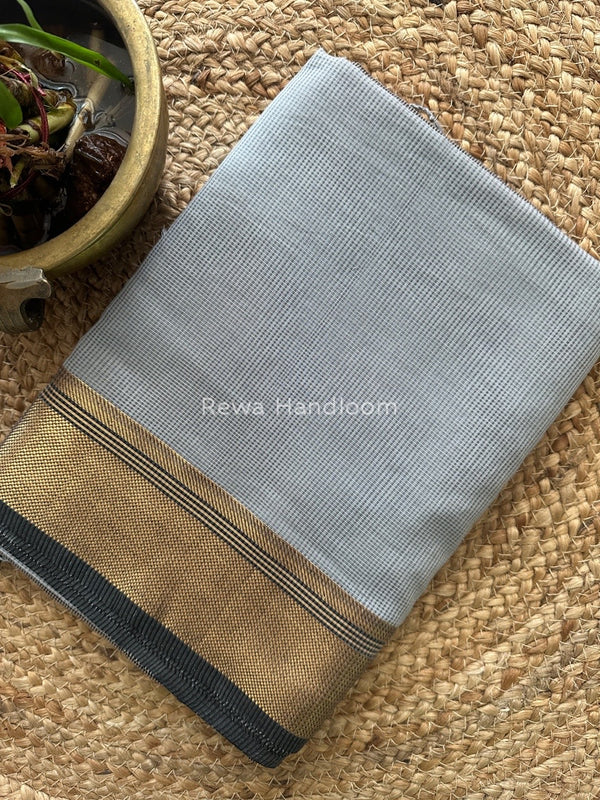 Exclusive Maheswari Self Checks Grey Saree MCS056