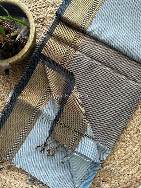 Exclusive Maheswari Self Checks Saree