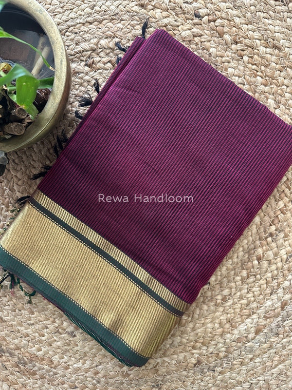 Exclusive Maheswari Self Checks Magenta Saree MCS048